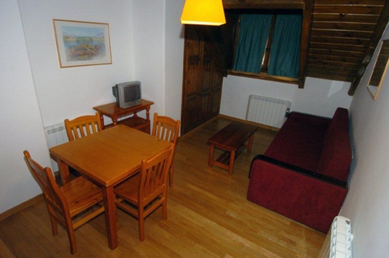 Residencial La Solana Hotel Vall De Boi Exterior photo